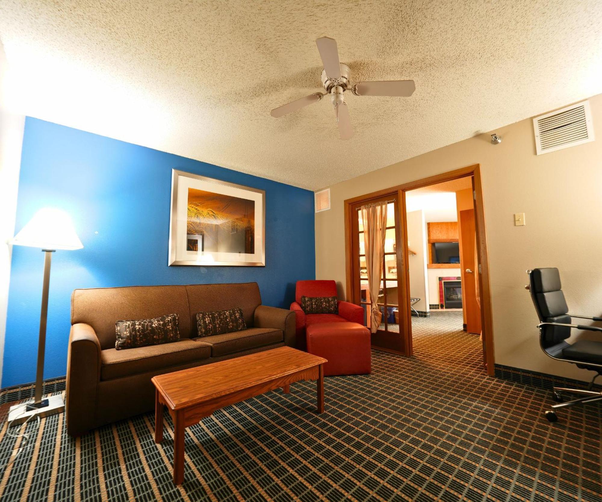 Baymont By Wyndham Marshalltown Exterior foto
