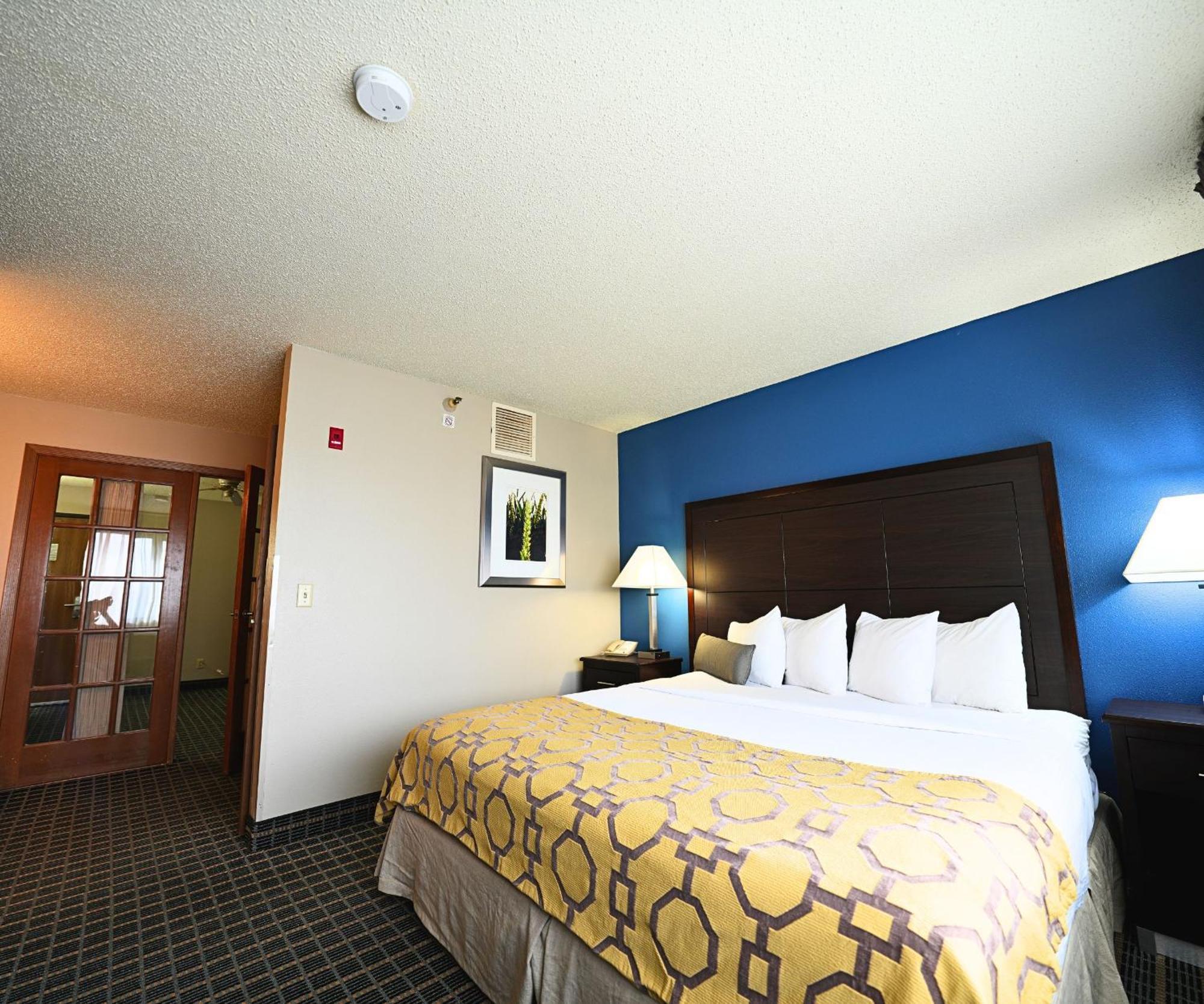 Baymont By Wyndham Marshalltown Exterior foto
